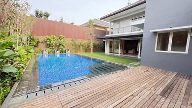 Jual Rumah Cantik Luas 480 m2 di Kota Baru Parahyangan, Bandung