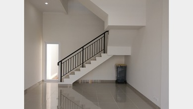 Ruko 3 Lantai di Magna Commercial Summarecon