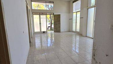 Jual Rumah Megah LT 190 m2 Area Kota Baru Parahyangan, Bandung