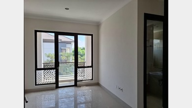 Dijual Rumah Strategis di Podomoro Park Bandung, Bandung - LT 126m²