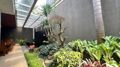 Hunian Elite di Kawasan Kota Baru Parahyangan, Bandung, LB 560m², Harga 13 Miliar