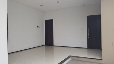 Rumah Area Premium Singgasana, Bandung - Harga Menarik 6,9 Miliar