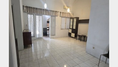 Kesempatan Rumah di Kota Baru Parahyangan, Bandung, LB 100m², Harga 2,2 Miliar