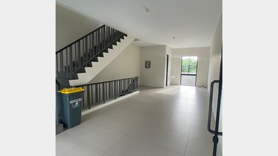 Sewa Ruko Baru 3 Lantai di Pancatengah Kota Baru Parahyangan