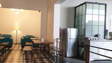 Ruang Usaha Bagus Dan Terawat di Sayap Riau Bandung