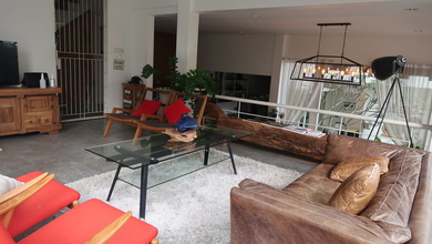 Hunian Elegan di Dago, Bandung, 5 Kamar Tidur, LT 232m²