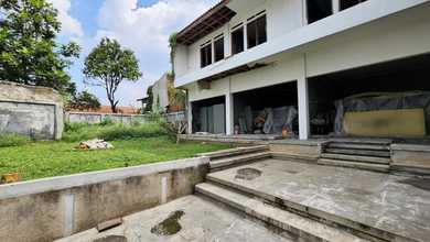 Dijual Ruang Usaha Mainroad Surya Sumantri Bandung