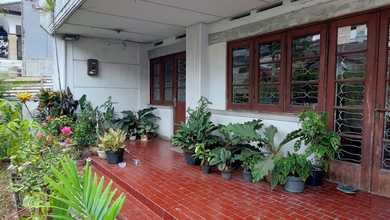 Rumah Mewah di Riau, Bandung, 7 KT, LT 250m²