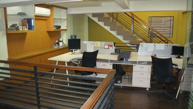 Gudang Dan Kantor 3 Lantai di Sayap Naripan Bandung