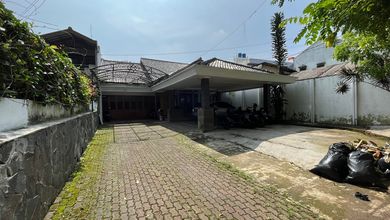 Rumah Area Luxury Cipaganti, Bandung - Harga Terbaik 15,5 Miliar