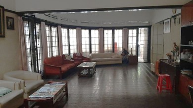 Hunian Prestisius di Kawasan Riau, Bandung, LB 357m², Harga 12,2 Miliar