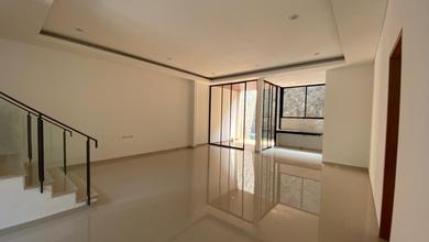 Dijual rumah Mewah di Singgasana, Bandung - LT 200m²