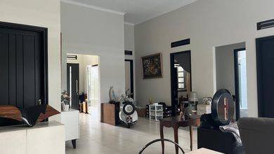 Rumah Premium di Kota Baru Parahyangan, Bandung, LT 310 m2