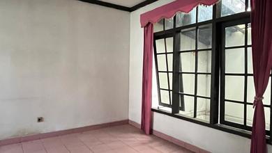 Rumah Siap Pakai di Area Buah Batu, Bandung, LT 305m²