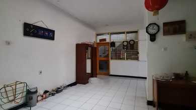 Kesempatan Rumah di Lengkong, Bandung, LB 200m², Harga 1,3 Miliar