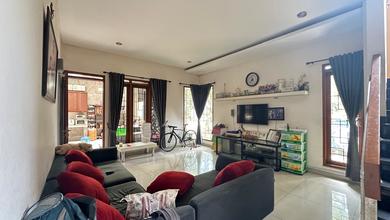 Rumah Elite di Kawasan Batununggal, Bandung, LB 225m², Harga 4,2 Miliar