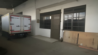 Gudang & Rumah Siap Pakai di Jalan Utama Holis Bandung