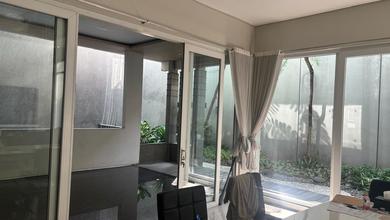 Hunian Elegan di Singgasana, Bandung, 4 KT, LT 400m²