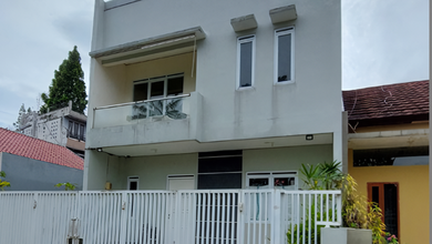 Rumah Siap Huni di Kawasan Setiabudi, Bandung, LT 100m²