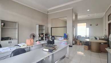 Rumah Elite di Kawasan Mekar Wangi, Bandung, LB 245m², Harga 3,9 Miliar