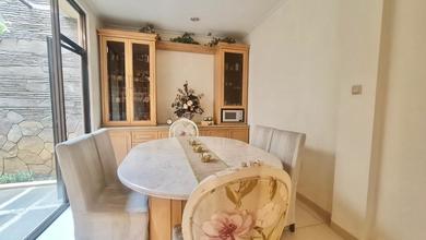 Hunian Mewah di Kawasan Setra Duta, Bandung, LB 250m², Harga 2,95 Miliar