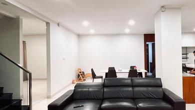 Rumah Area Premium Batununggal, Bandung - Harga Menarik 8,5 Miliar