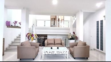 Rumah Elegan di Bandung Kota, Bandung, 5 Kamar Tidur, LT 207m²
