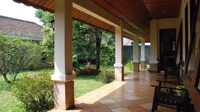 Rumah Mewah di Sayap Dago, Bandung, 5 KT, LT 1089m²