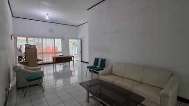 Rumah Prestisius di Kawasan Burangrang, Bandung, LB 417m², Harga 12 Miliar