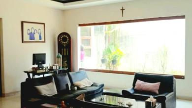 Rumah Elegan di Setra Murni, Bandung, 4 Kamar Tidur, LT 625m²