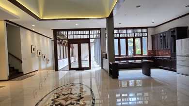 Rumah Area Luxury Setra Duta, Bandung - Harga Terbaik 18 Miliar