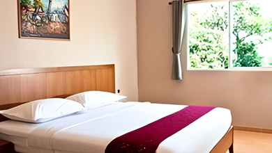 Hotel Luas Ada Kolam Renang di Ciumbuleuit Bandung