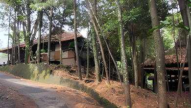 Ruang Usaha + Rumah Hitung Tanah Mianroad Pasteur