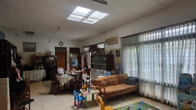 Hunian Elegan di Pajajaran, Bandung, 4 KT, LT 462m²
