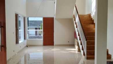 Kesempatan Eksklusif, rumah Mewah di Cipaganti, Bandung, LB 300m²