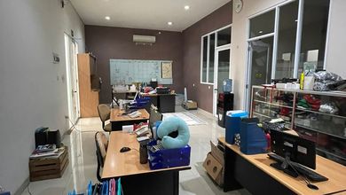 Gudang Kantor Bagus Jalan Raya Kopo, Bandung 387 M2 SHM 