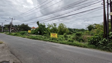 Tanah Komersial Dekat Jalan Raya Area Seminyak