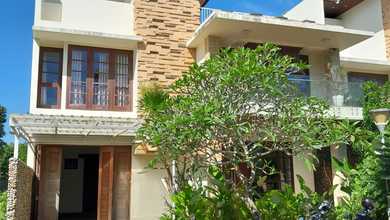 Villa Minimalist dalam kompleks SHM di Jimbaran