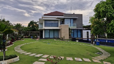 Rumah Mewah di Ketewel, Gianyar, 4 KT, LT 2450m²