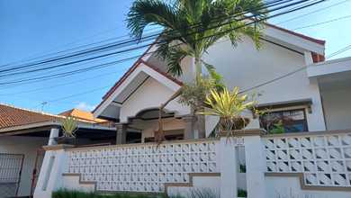Rumah Modern LT 200 Jual di Jimbaran, Badung