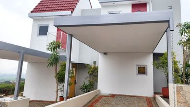 Rumah Siap Pakai di Kawasan Padalarang, Bandung Barat, LT 74m²