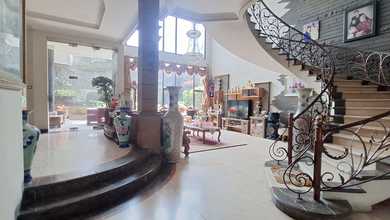 Penawaran Eksklusif, rumah Prestisius di Mekar Wangi, Bandung, LB 400m²