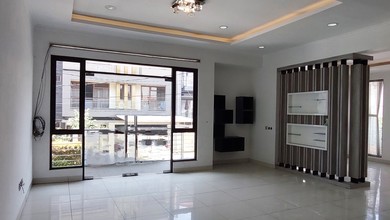 Jual Segera Rumah Elit di Sudirman, Bandung, LT 195 m2