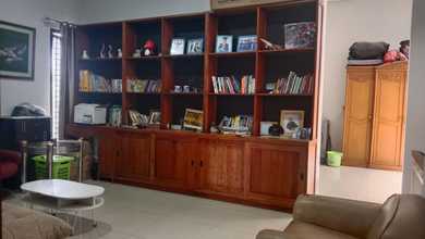 Rumah Prestisius di Kawasan Regol, Bandung, LB 200m², Harga 4,25 Miliar