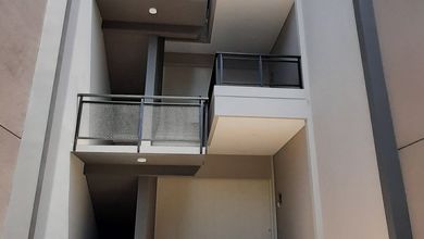 Ruang usaha di lantai 2, mainroad sudirman,dekat sekolah