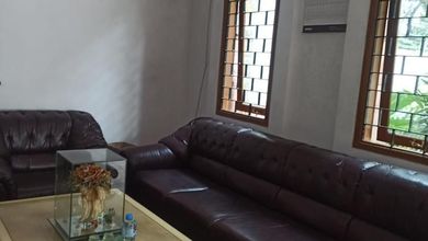 Rumah Area Premium Supratman, Bandung - Harga Menarik 8,75 Miliar