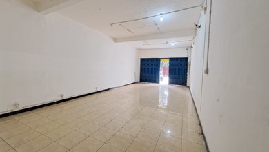 Disewakan Ruko 3 Lantai Mainroad Karapitan