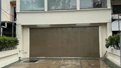 Disewakan Ruko Mainroad Gatot Subroto Dekat Tsm Cocok untuk Usaha