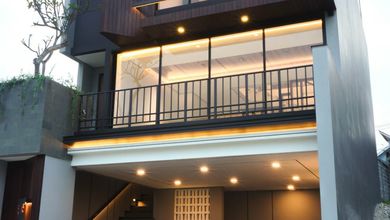 Kesempatan Eksklusif, rumah Prestisius di Setra Duta, Bandung, LB 235m²