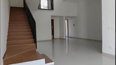 Penawaran Eksklusif, rumah Prestisius di Pondok Hijau, Bandung, LB 200m²